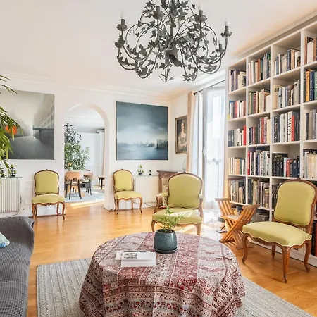 Apartment Veeve - Literary Radiance